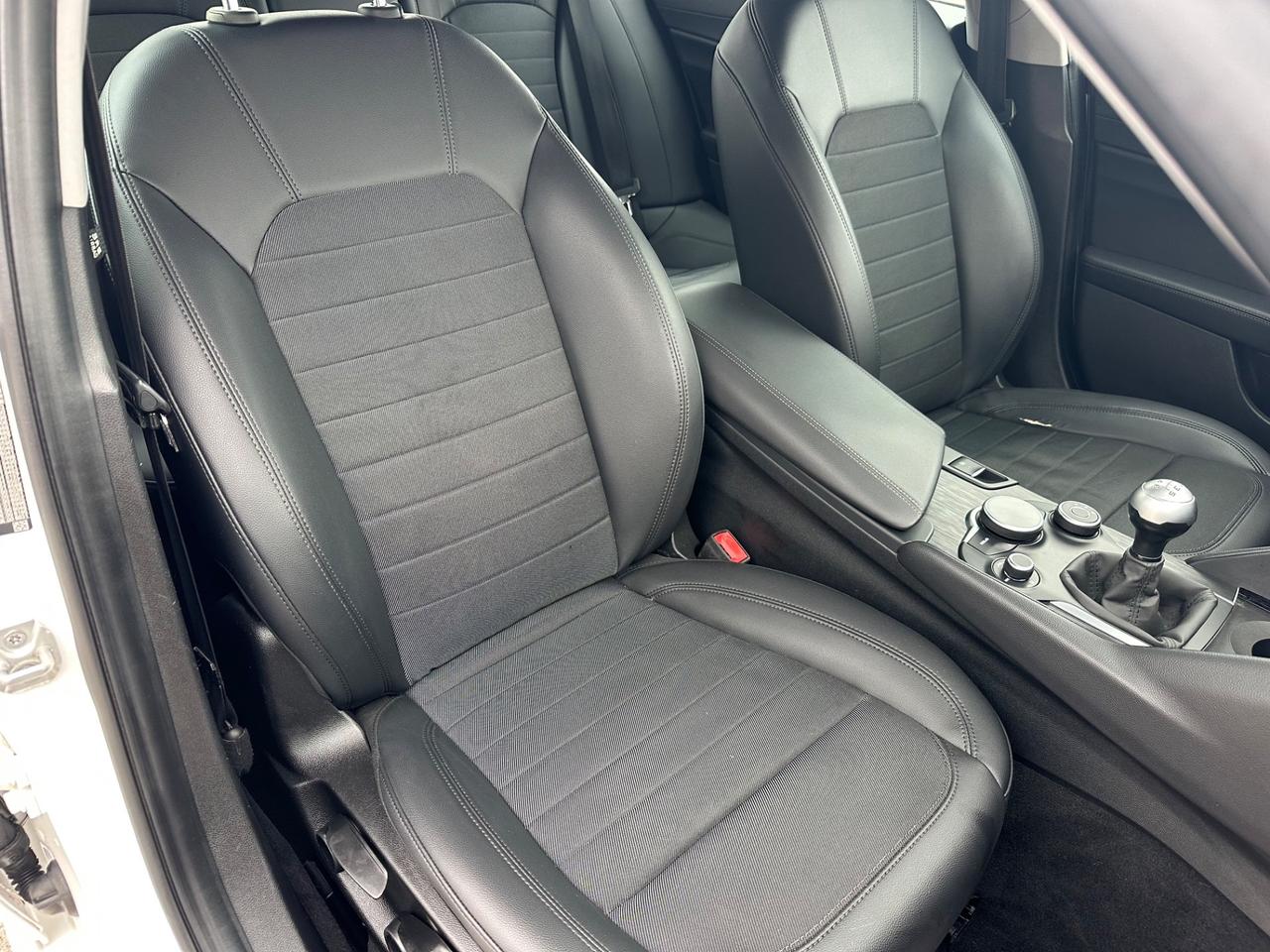 Alfa Romeo Giulia 2017 2.2 150 CV Launch Edition