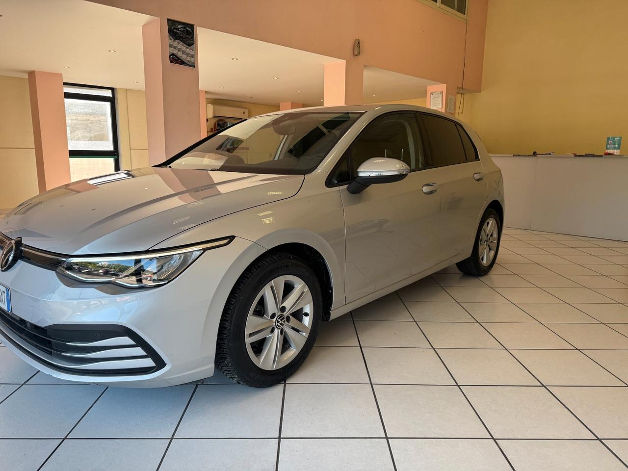 Volkswagen Golf 1.0 eTSI EVO DSG Life