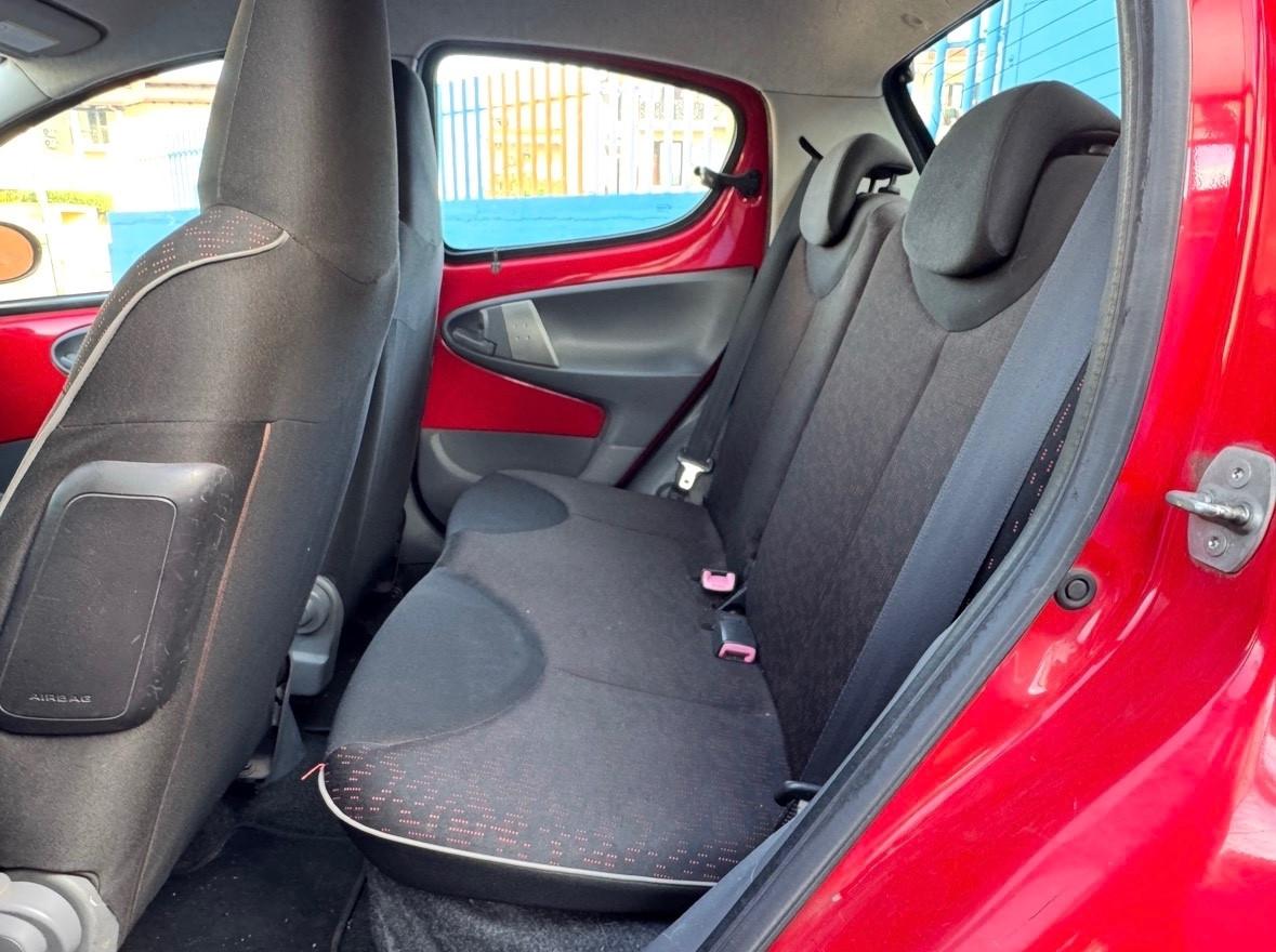 Peugeot 107 1.0 68CV 5p. Sweet Years
