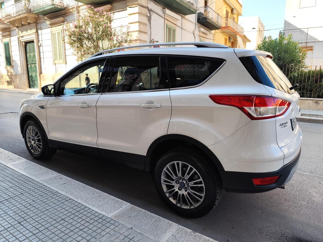 Ford Kuga 2.0 TDCI 163CV 4WD Powershift Titanium