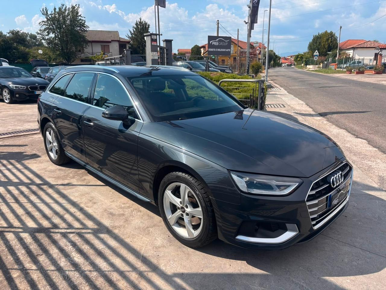 Audi A4 Avant 30 TDI/136 CV S tronic Business Advanced