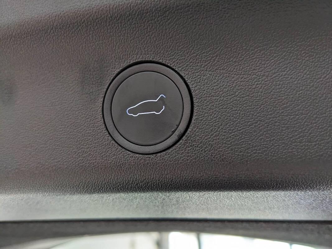 Tesla Model Y 440 cv, AWD, Tetto Panoramico, Autonomia WLTP 533k