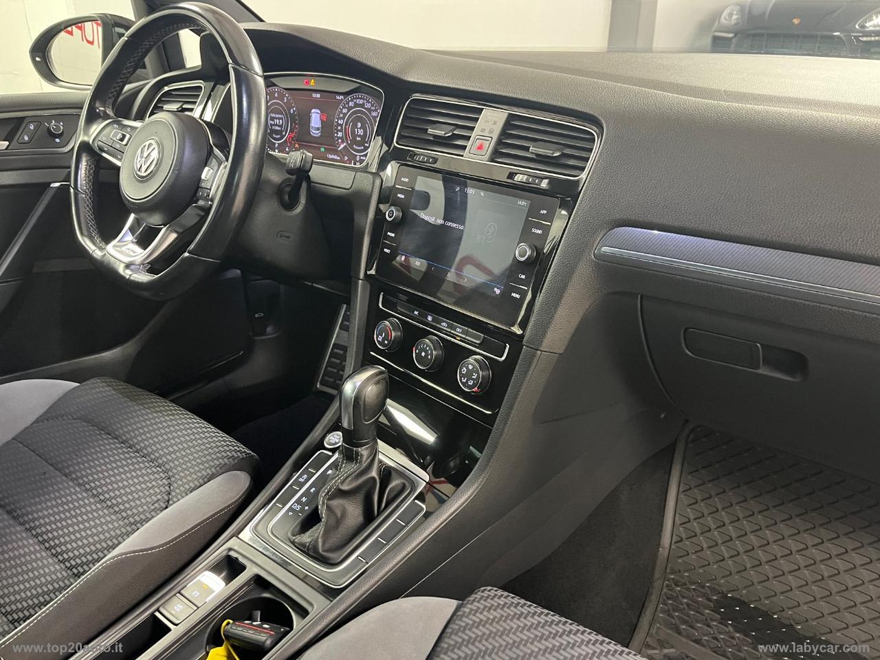 VOLKSWAGEN Golf 1.5 TSI ACT DSG Sport R-LINE BMT