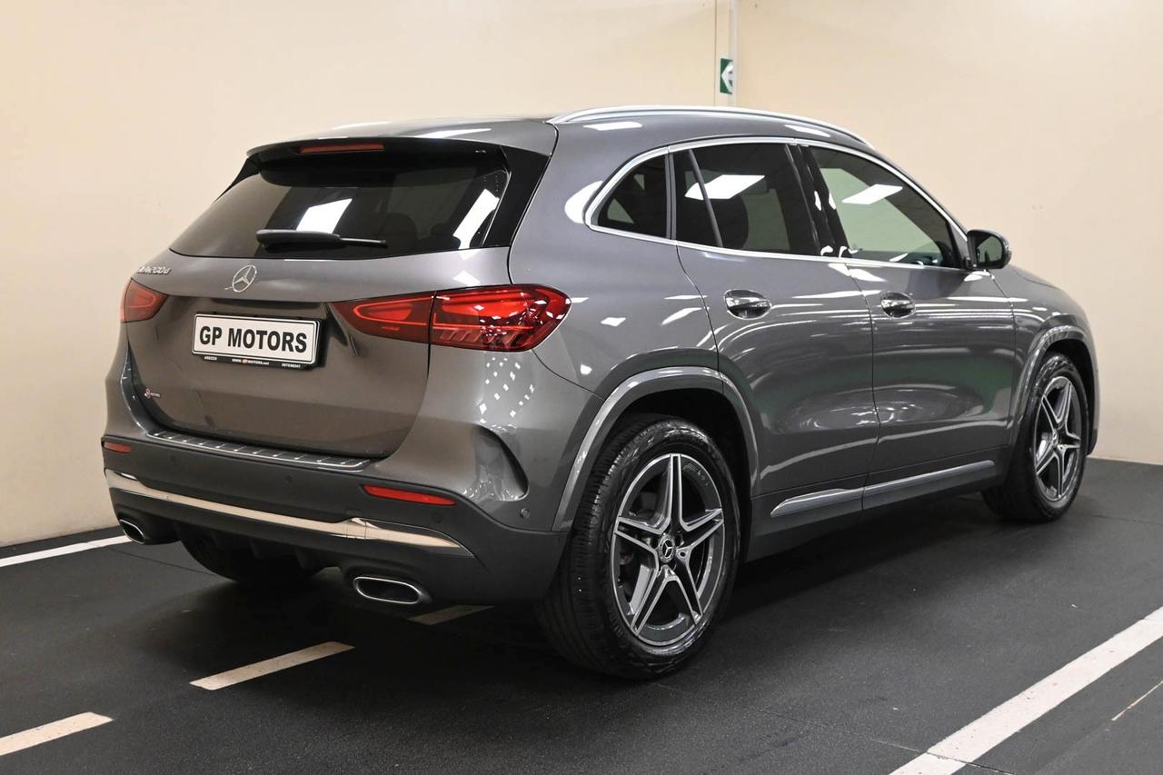 MERCEDES GLA (H247) GLA 200 d Automati...