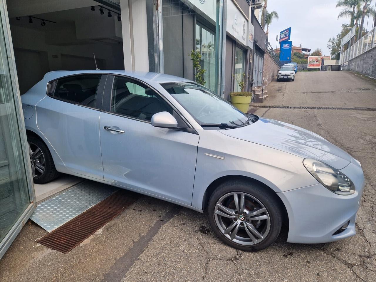 Alfa Romeo Giulietta 1.4 Turbo 120 CV GPL Progression