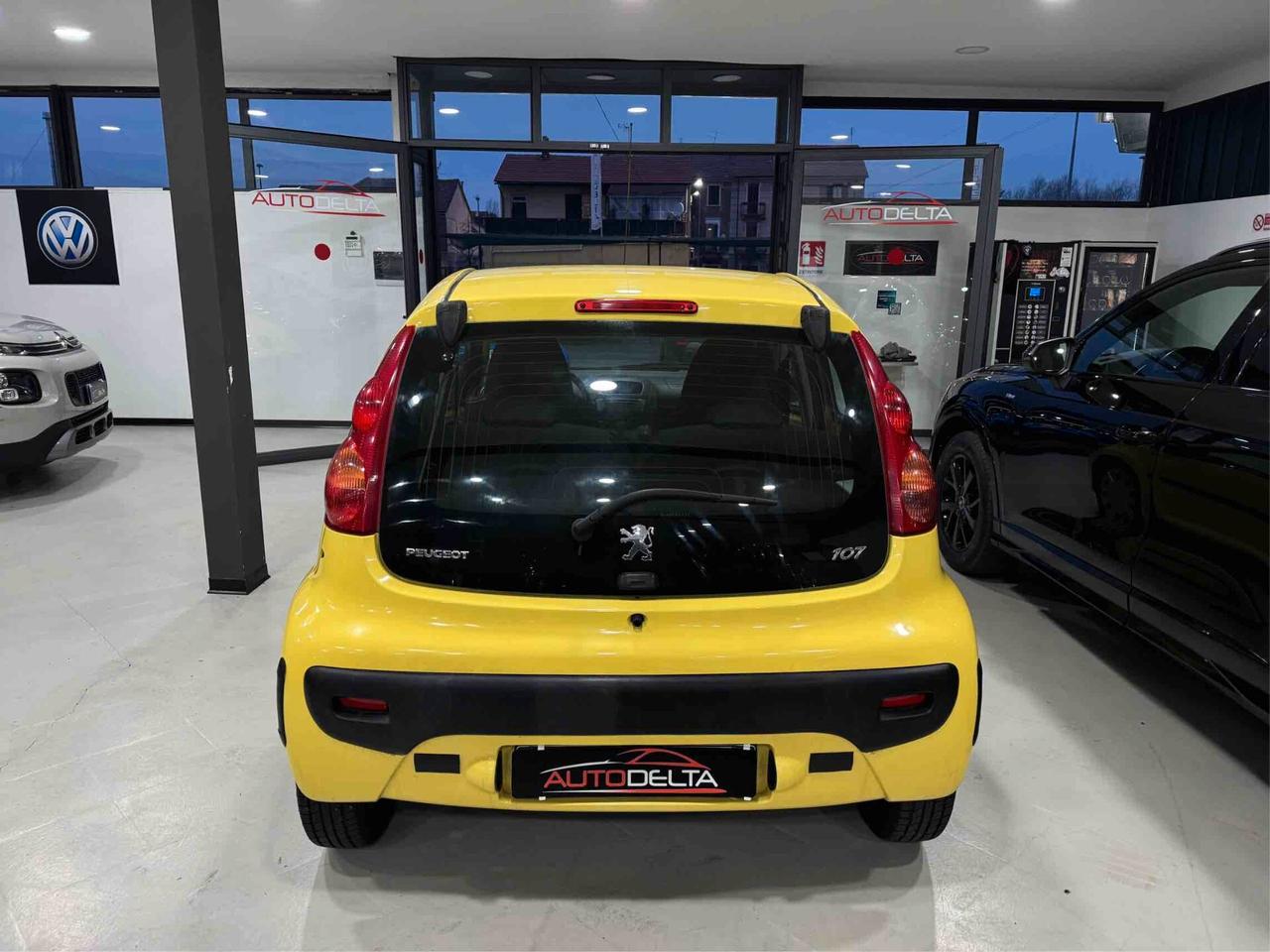 Peugeot 107 1.0 68CV 5p. Allure