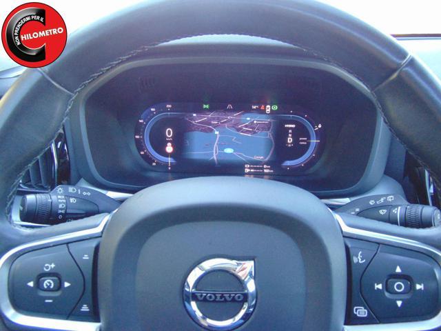 VOLVO XC60 T6 Recharge Plug-in Hybrid AWD automatico Essentia