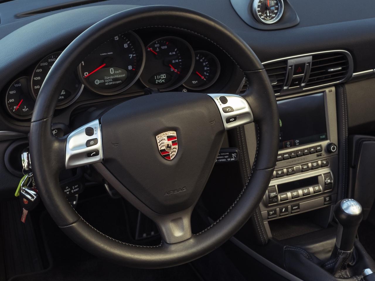 Porsche 911 Carrera 4S Cabriolet