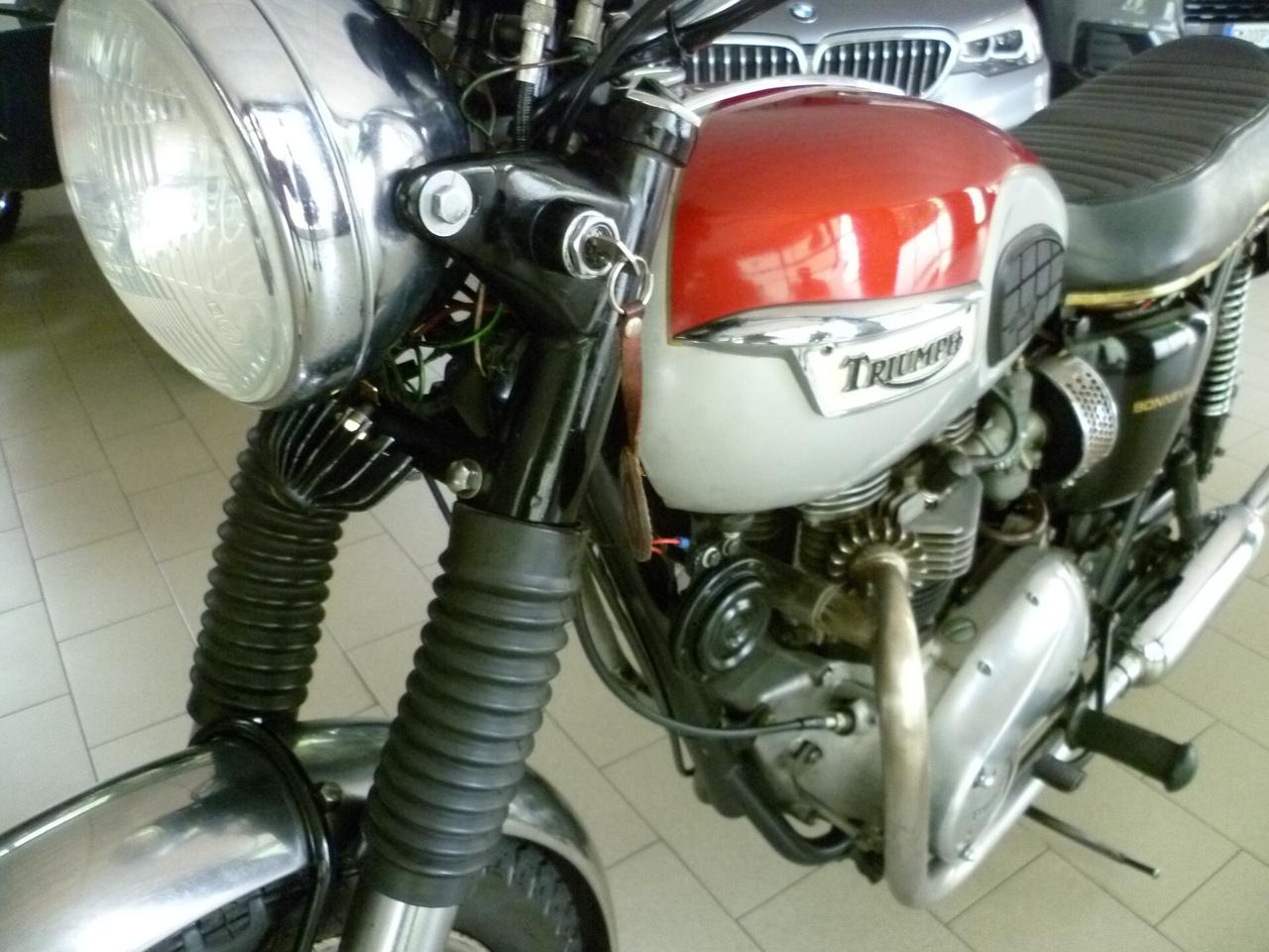 Triumph Bonneville 650 MODELLO AMERICA