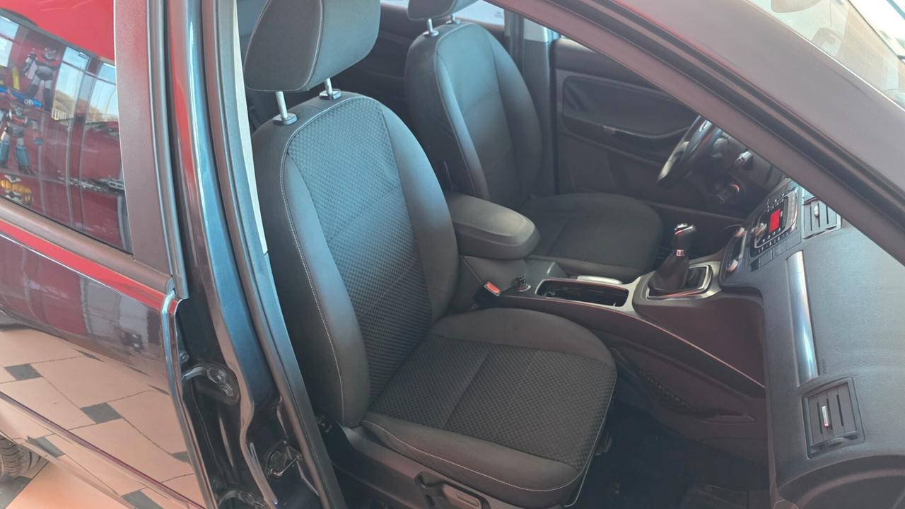 Ford C-Max 1.6 TDCi 110 CV Titanium DPF