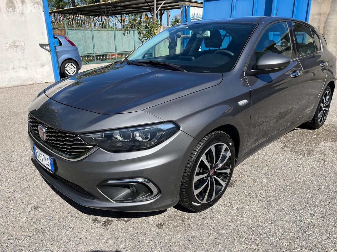 Fiat tipo 5P-lounge-1.3 mjt-95 cv -2019