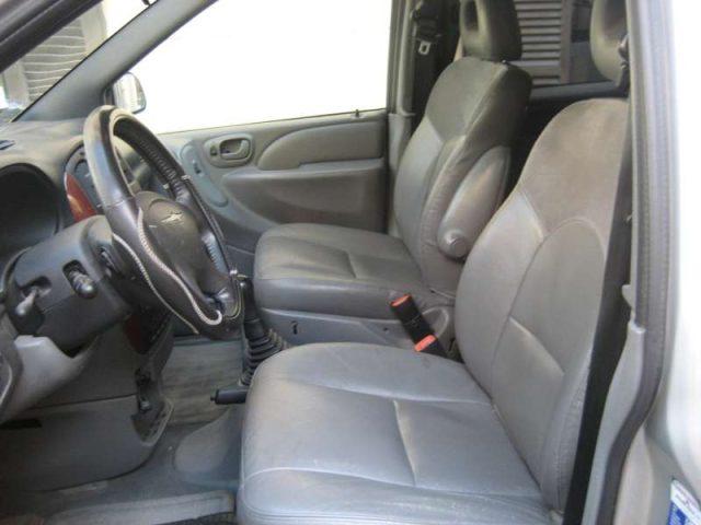 CHRYSLER Voyager 2.5 CRD KAT LX