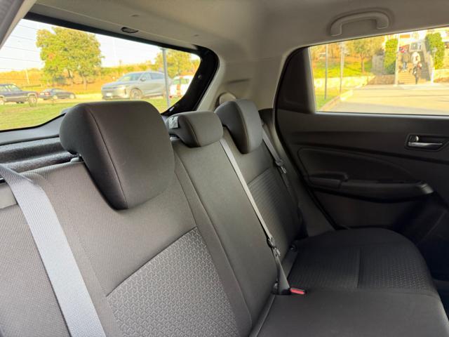 SUZUKI Swift 1.2 HYBRID TOP+NAVI+RETROCAMERA+CERCHI BLACK