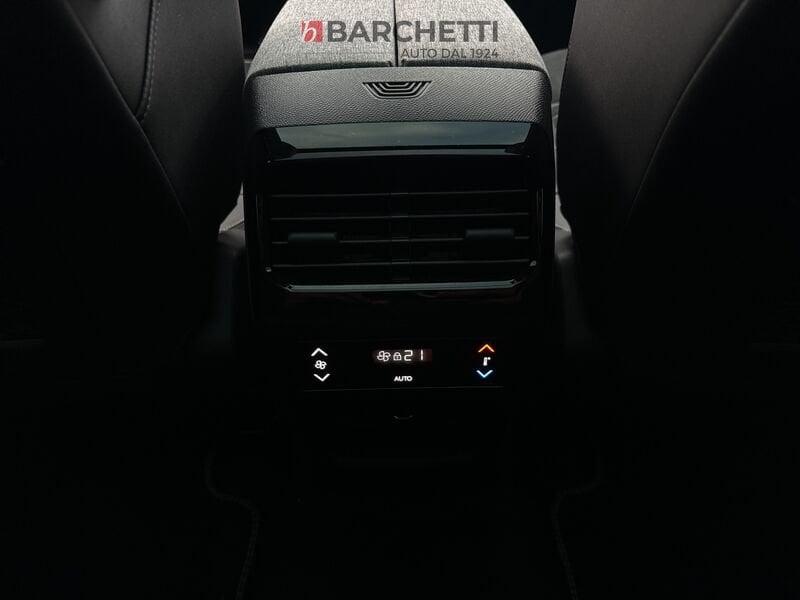 Peugeot 5008 (P74) Hybrid 136 e-DCS 6 GT
