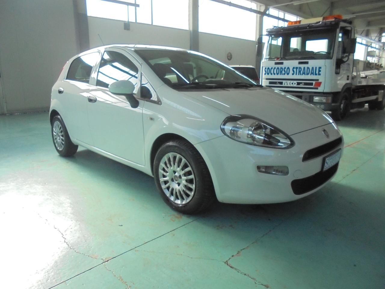 Fiat Punto 1.3 MJT II S&S 95 CV 5 porte Street NEOPATENTATI