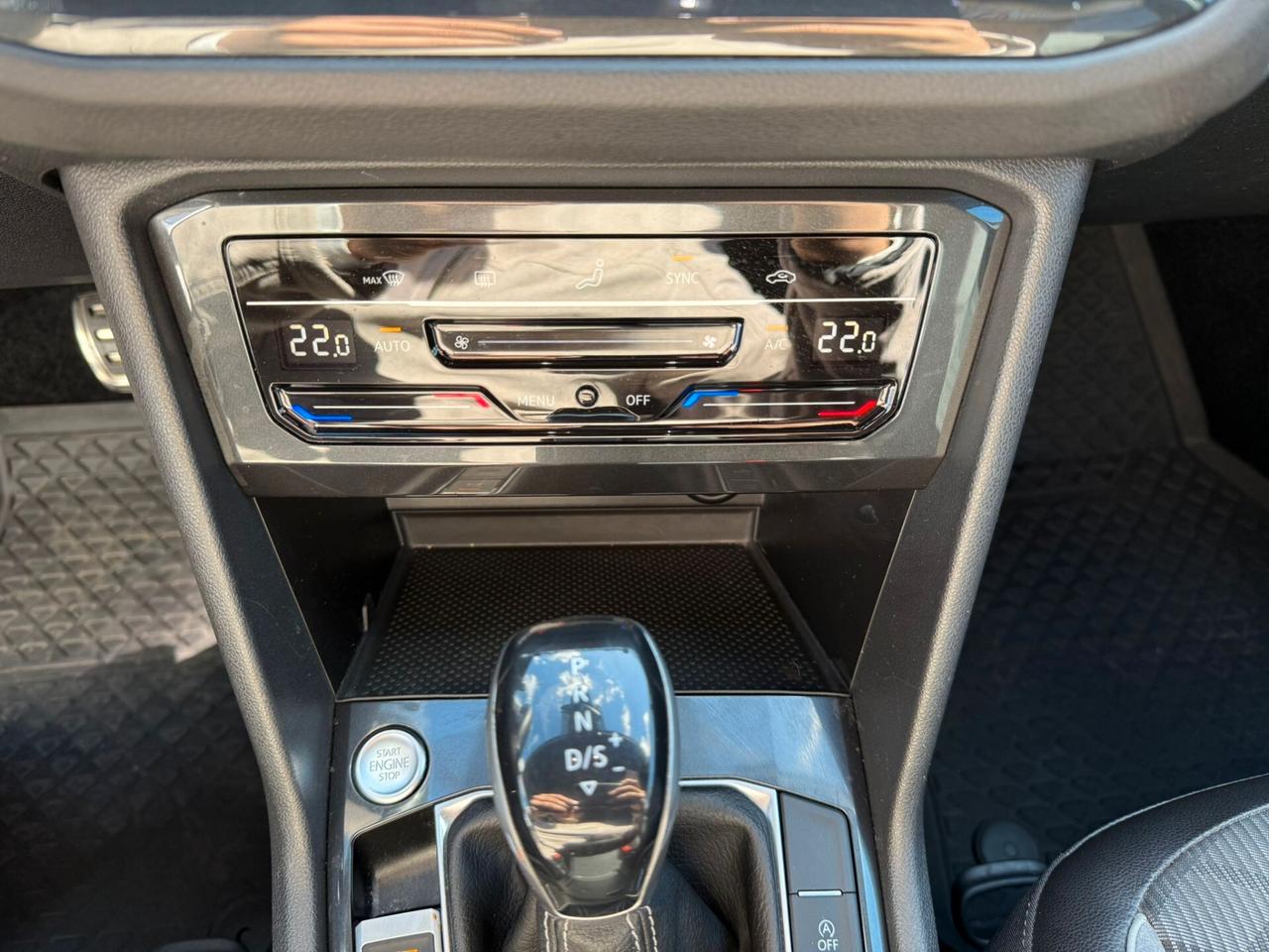 Volkswagen Tiguan 2.0 TDI 150 CV SCR DSG R-Line