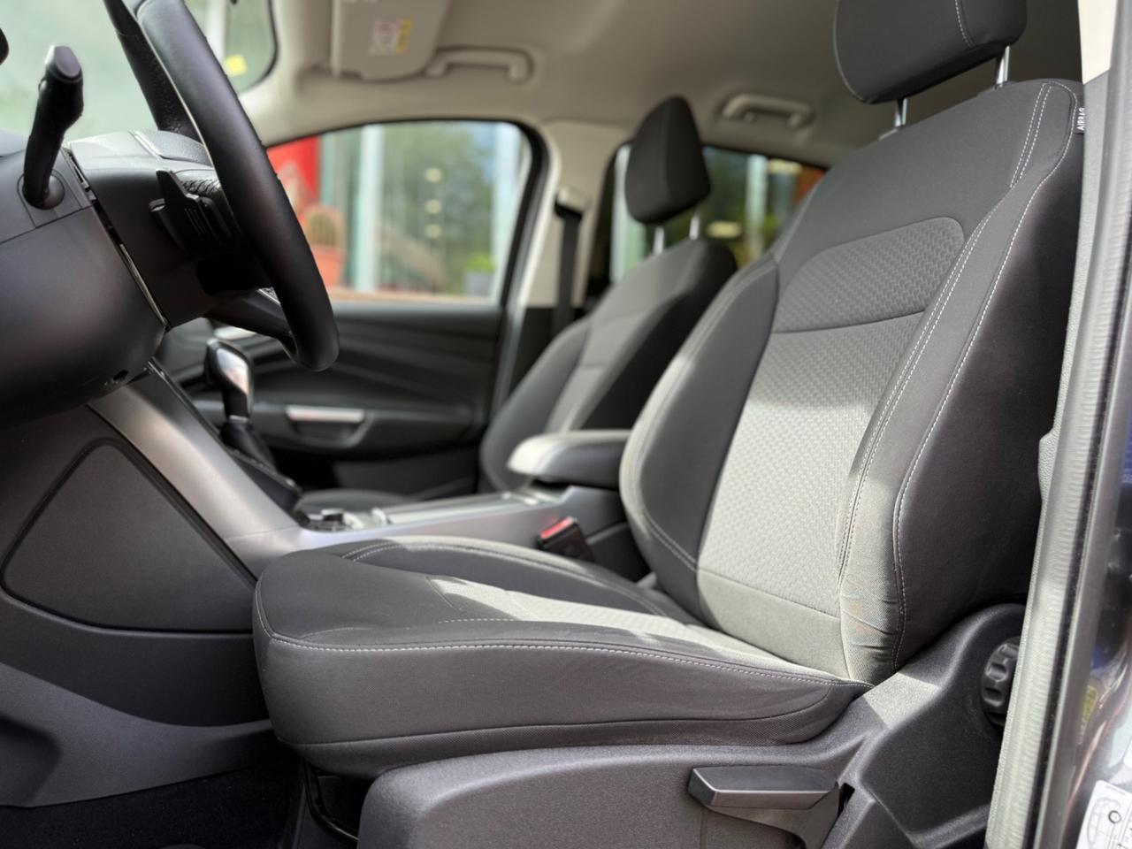 Ford Kuga 2.0 TDCI 120 CV S&S 2WD Powershift Titanium
