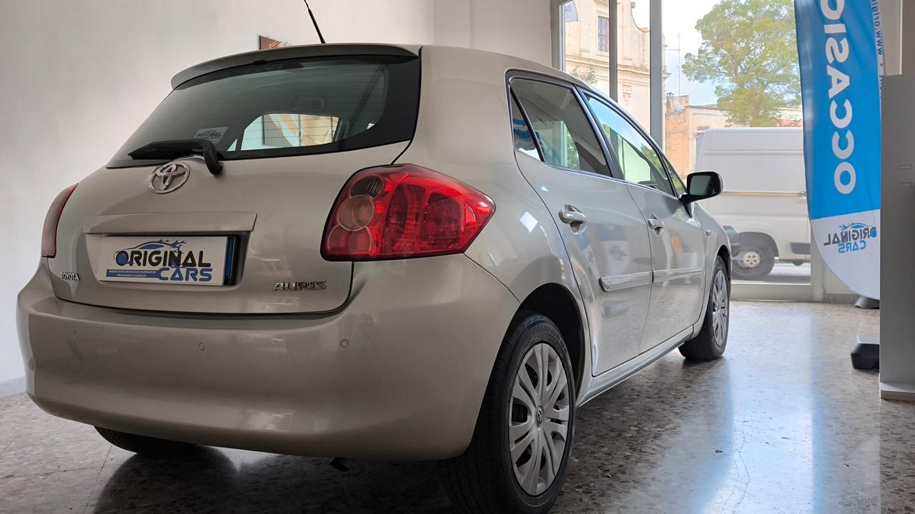 Toyota Auris 1.4 D-4D 5 porte Sol MY'08