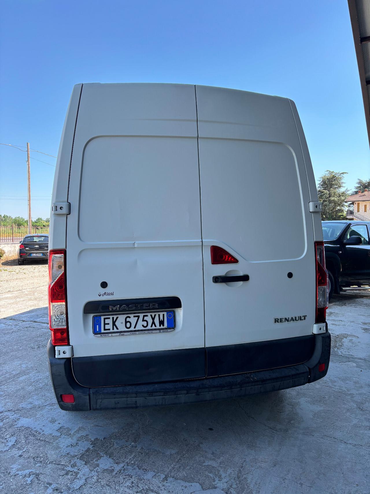 Renault Master 2.3 dCi 74KW 101CV H2 L2