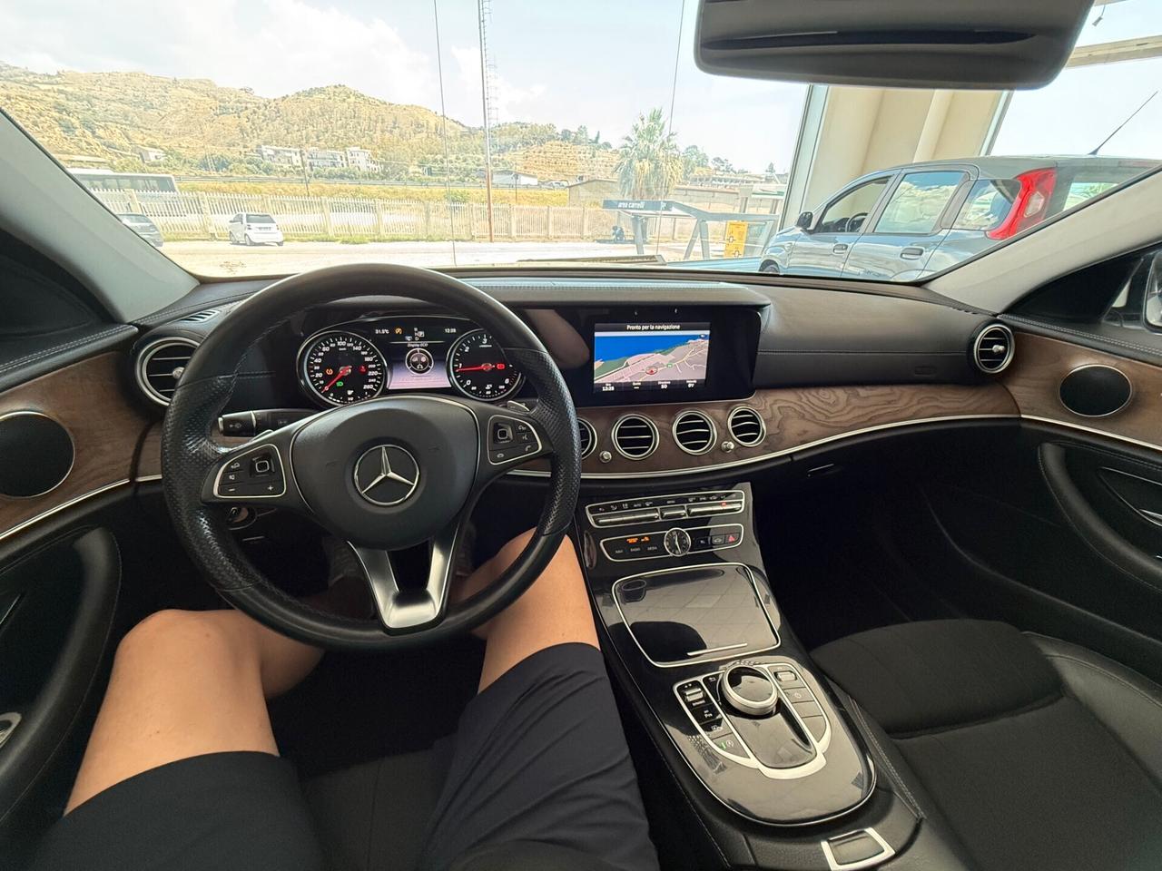 Mercedes-benz E 220 d 4Matic Sport