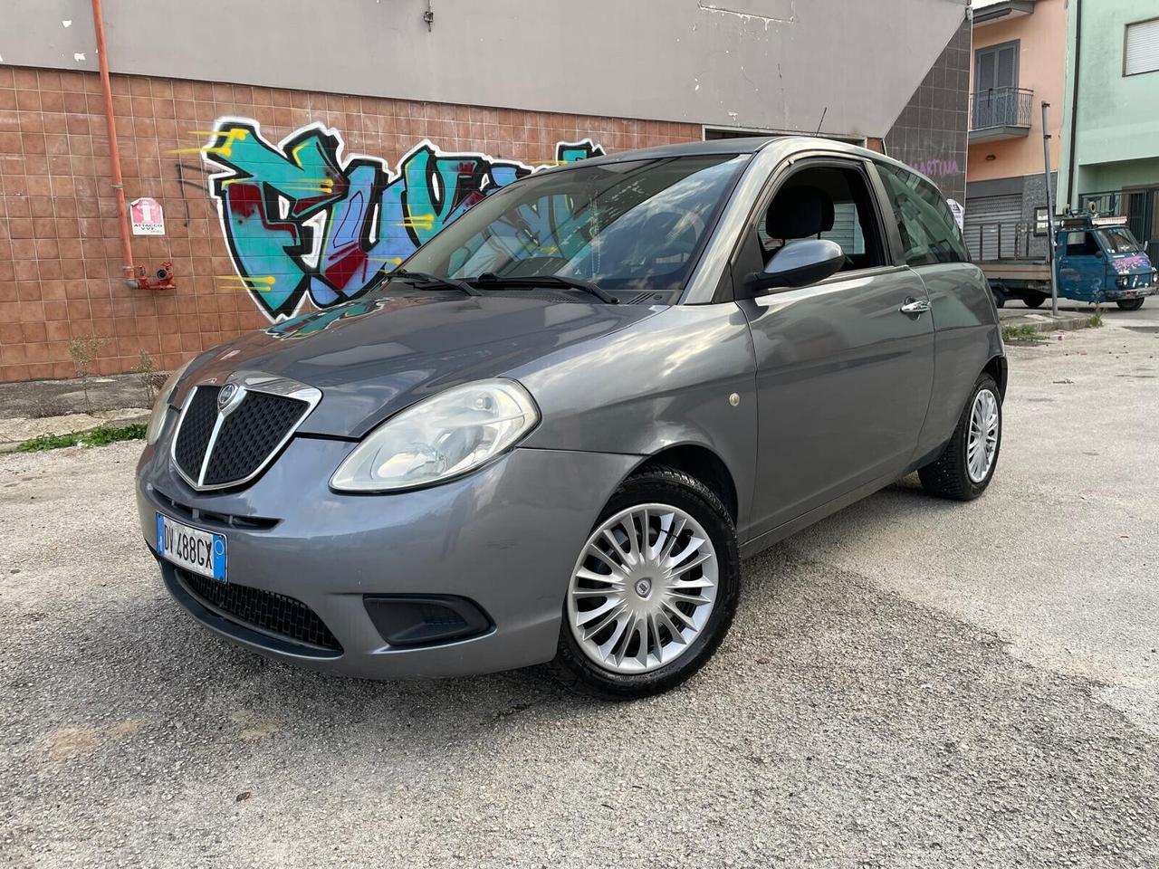 Lancia Ypsilon 1.2 GPL Argento IN OTTIME CONDIZIONI