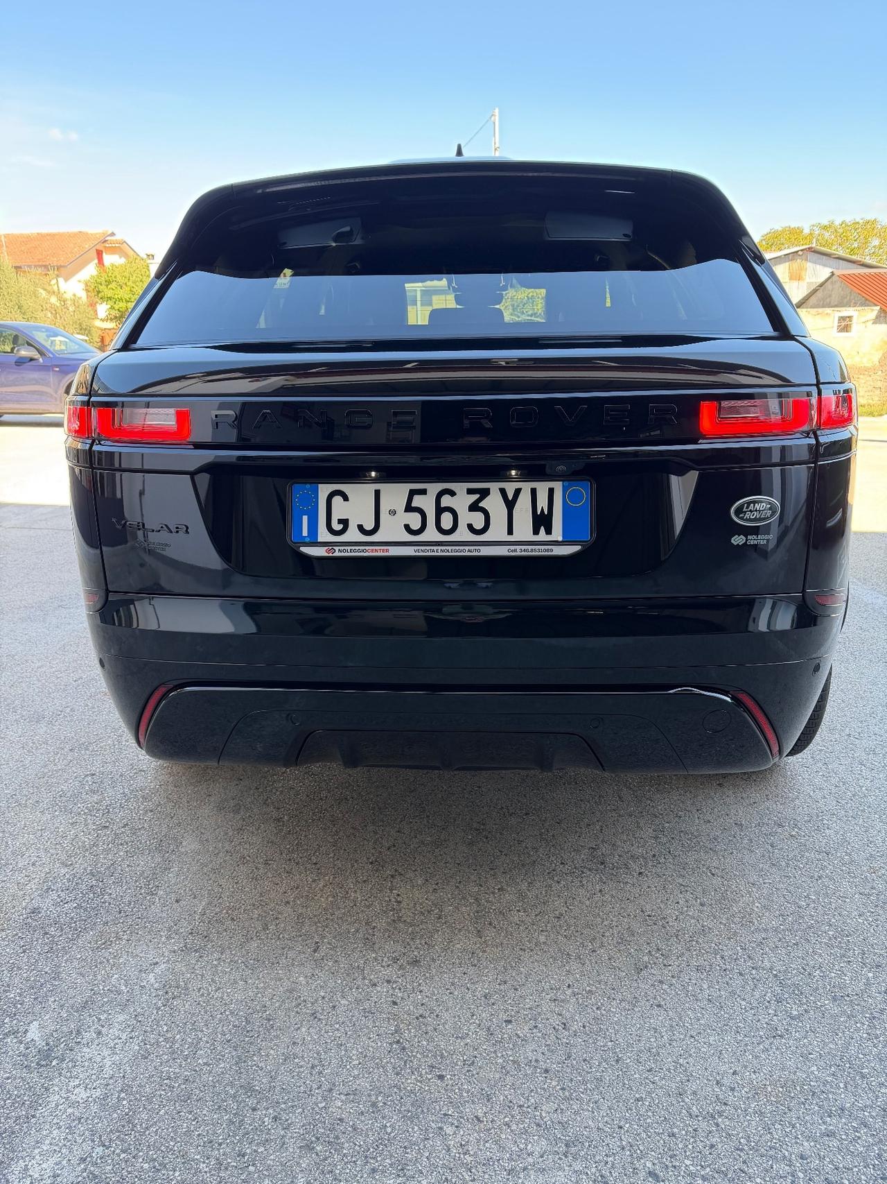 Land Rover Range Velar Total black