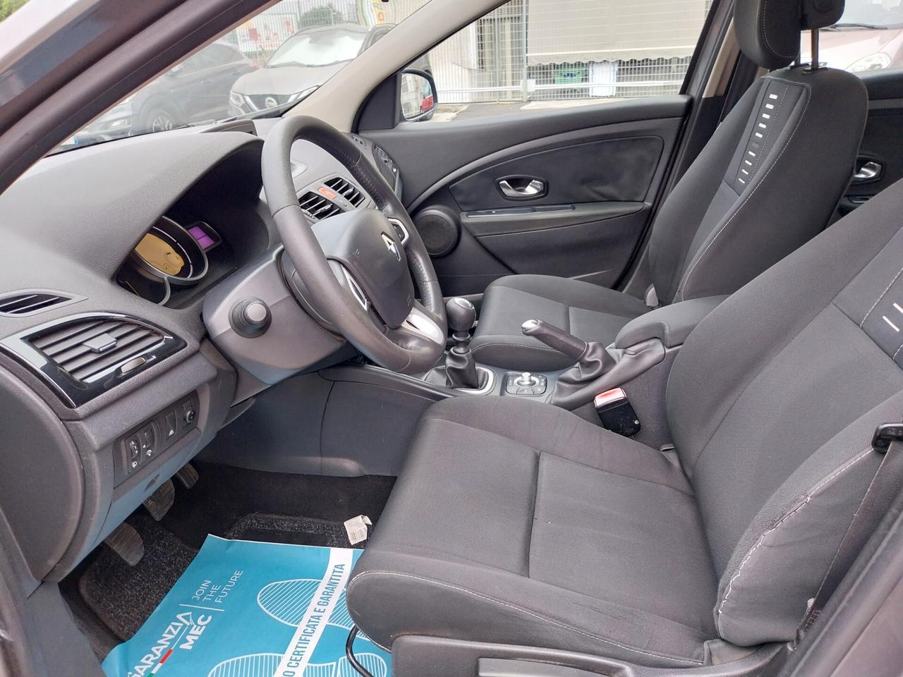 RENAULT MEGANE 1.5 DIESEL STATION WAGON 2011