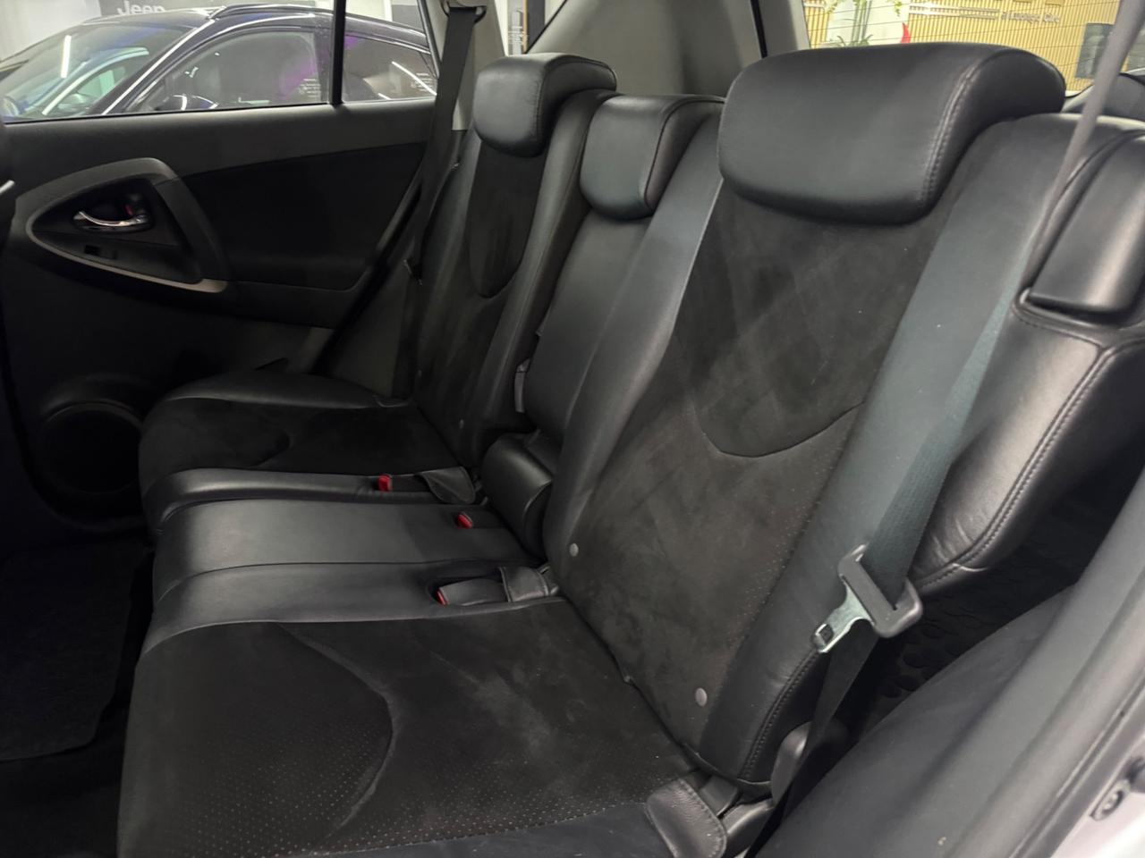 Toyota RAV4 2.2 D-4D 150CV Lounge Iper Full
