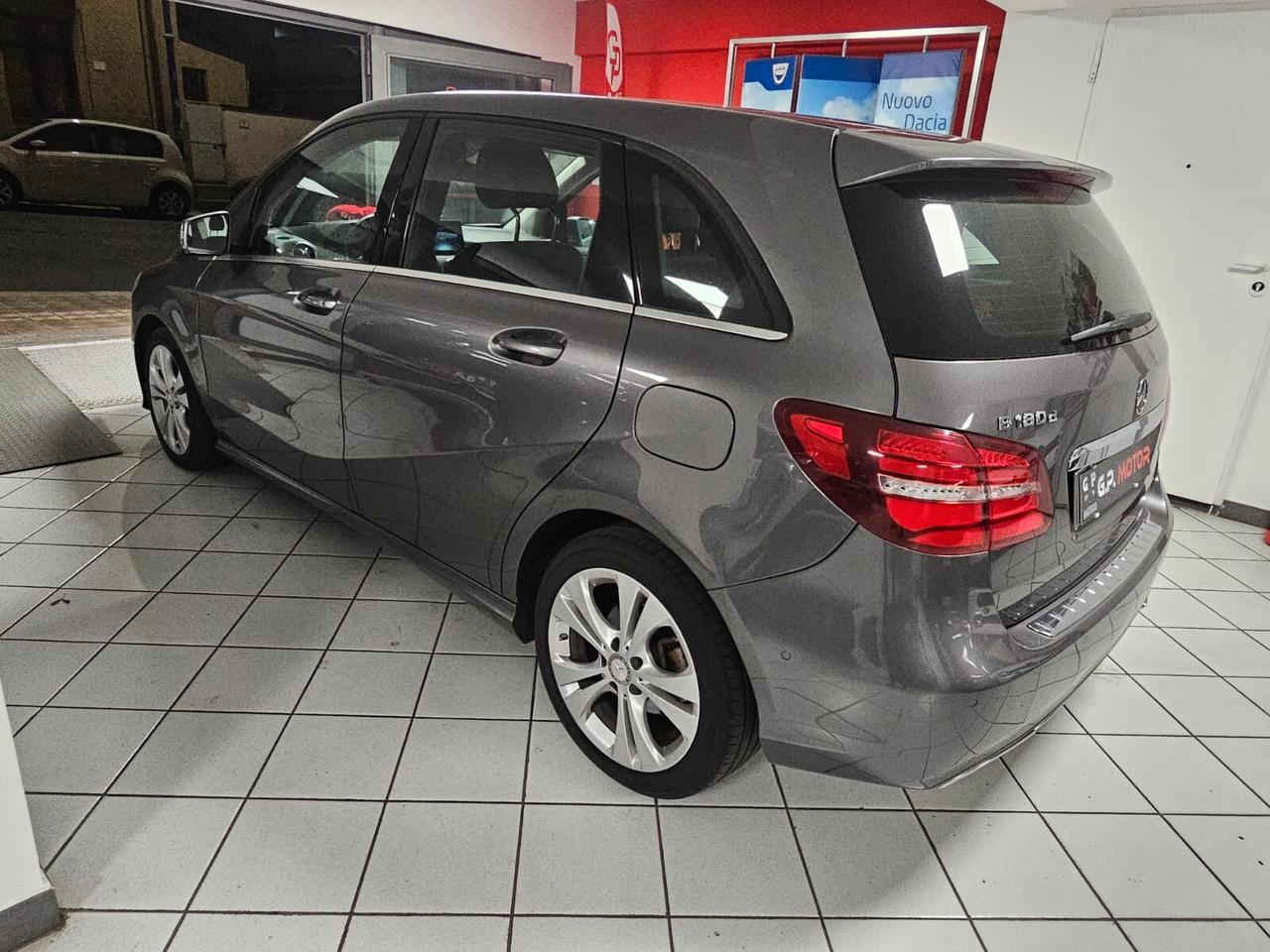 Mercedes-benz B 180 B 180 d Premium