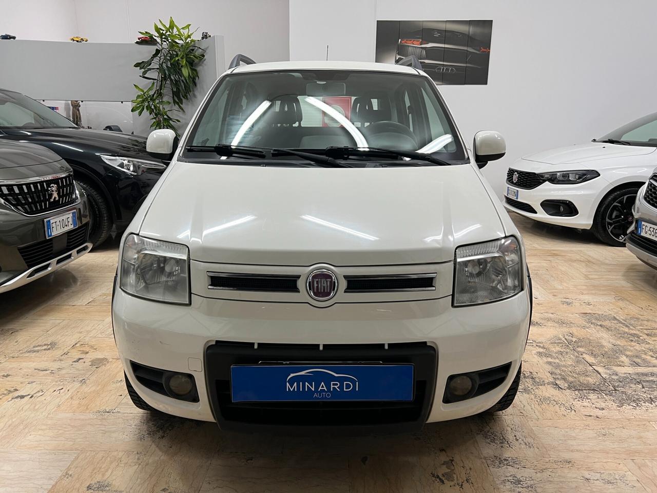 Fiat Panda 1.3 MJT 16V DPF 4x4 Climbing