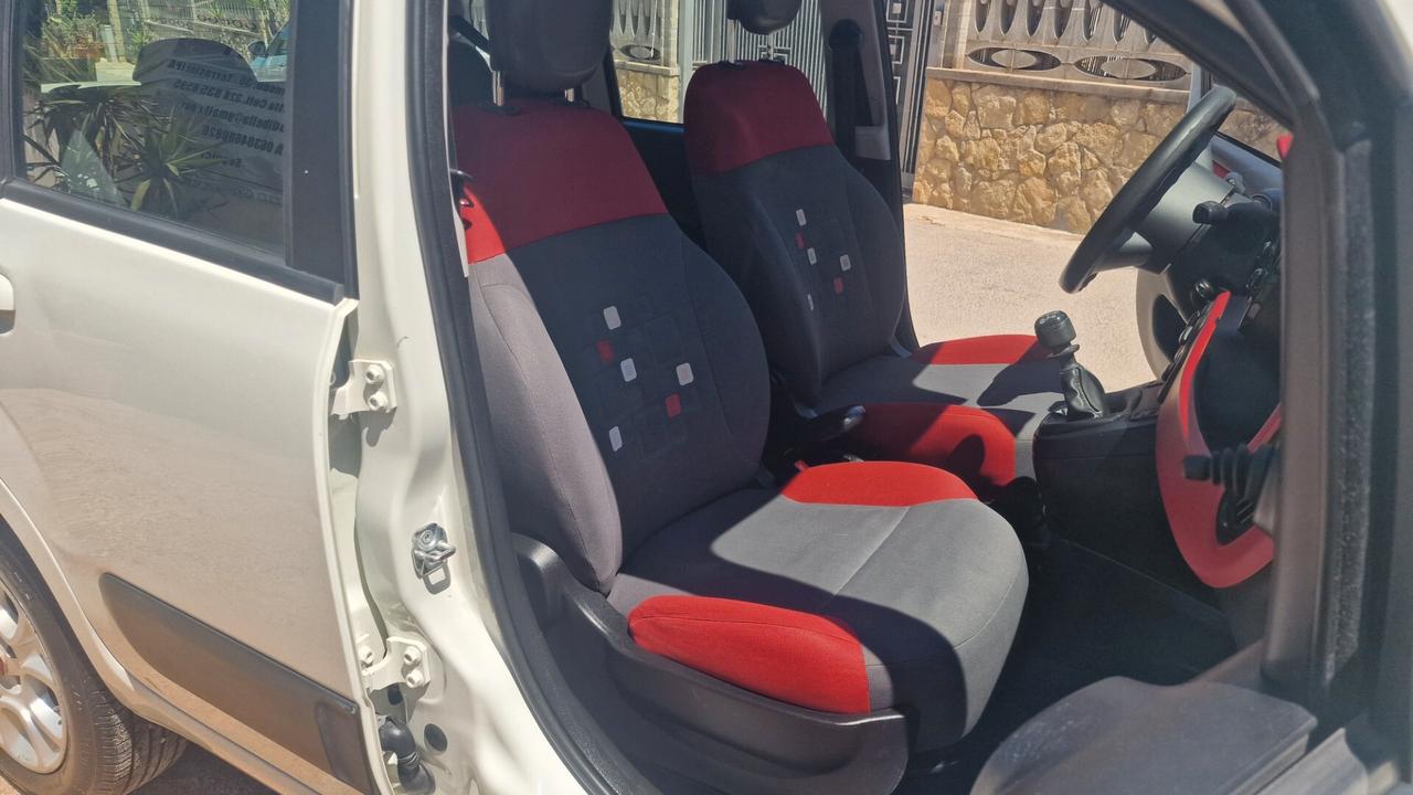 Fiat Panda 0.9 TwinAir Turbo Natural Power Lounge