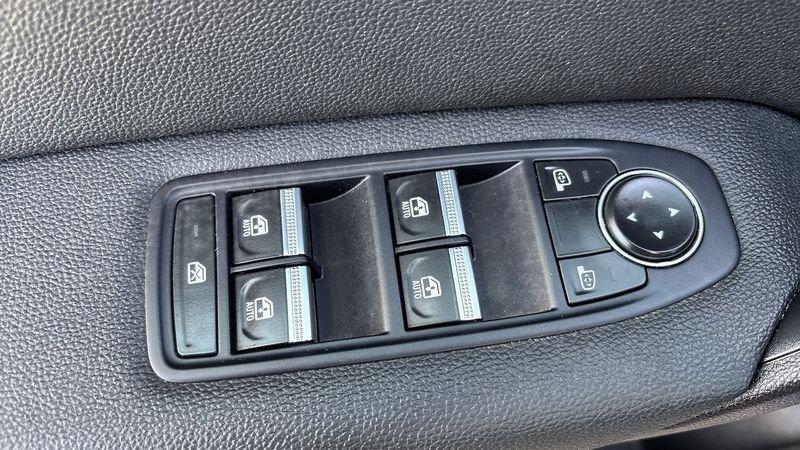 Renault Captur II 2019 1.6 E-TECH Hybrid Techno Fast Track Auto 14