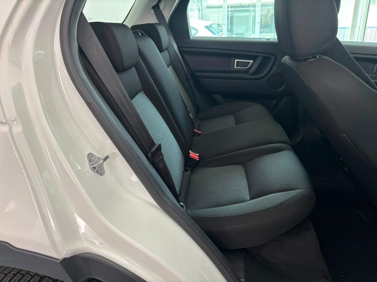 Land Rover Discovery Sport 2.0 eD4 150 CV 2WD Pure