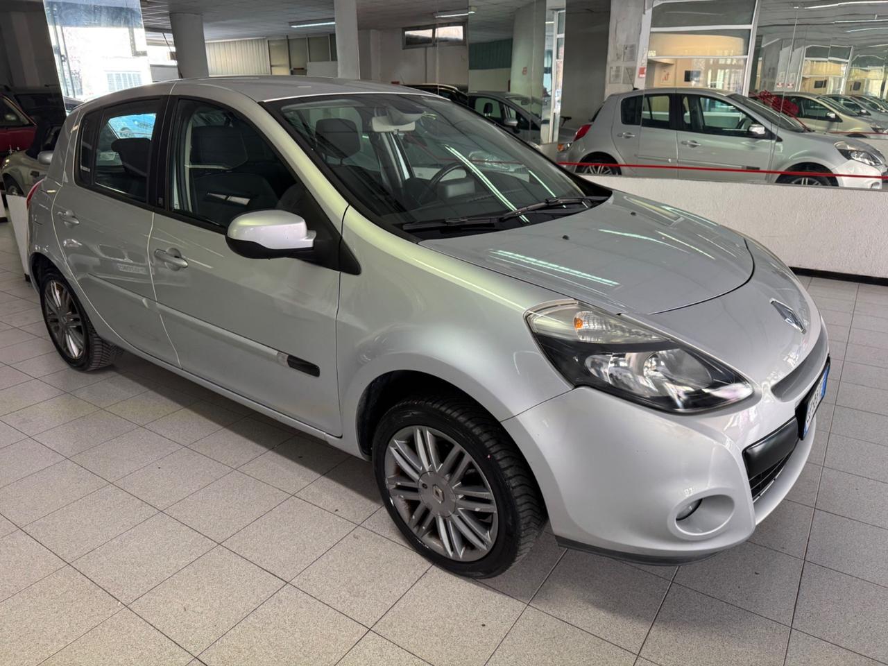 Renault Clio 1.2 16V 5 porte Luxe