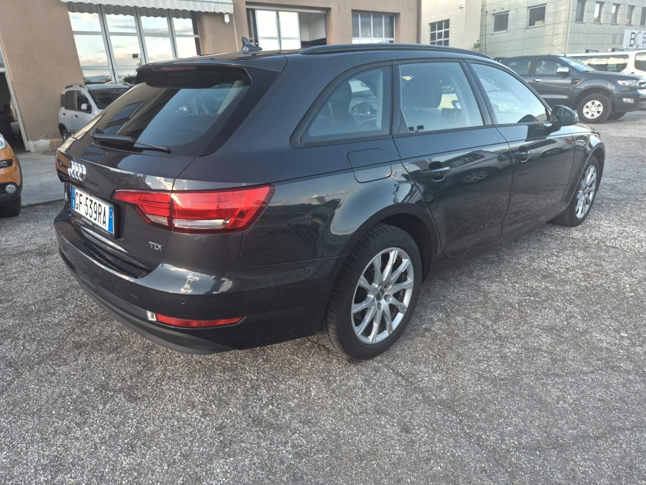 Audi A4 2.0 TDI 190 CV Business Sport