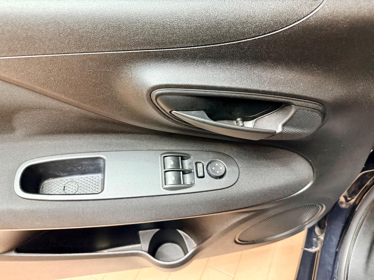 Fiat Punto Evo 1.2 benz 69cv Neopatentati E6