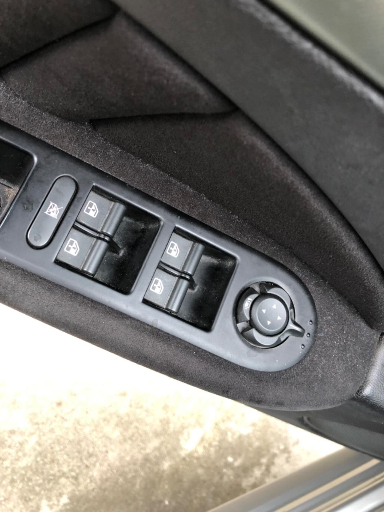 Alfa Romeo 159 1.9 JTDm AUTOM. Exclusive