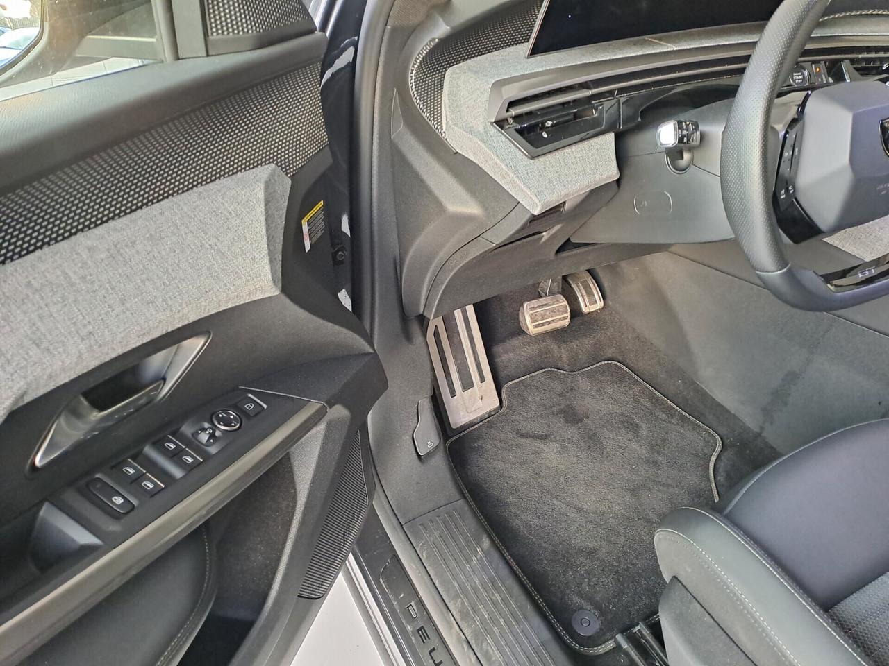 Peugeot 3008 Hybrid 145 CV-DCS6 GT 2025 km 10820