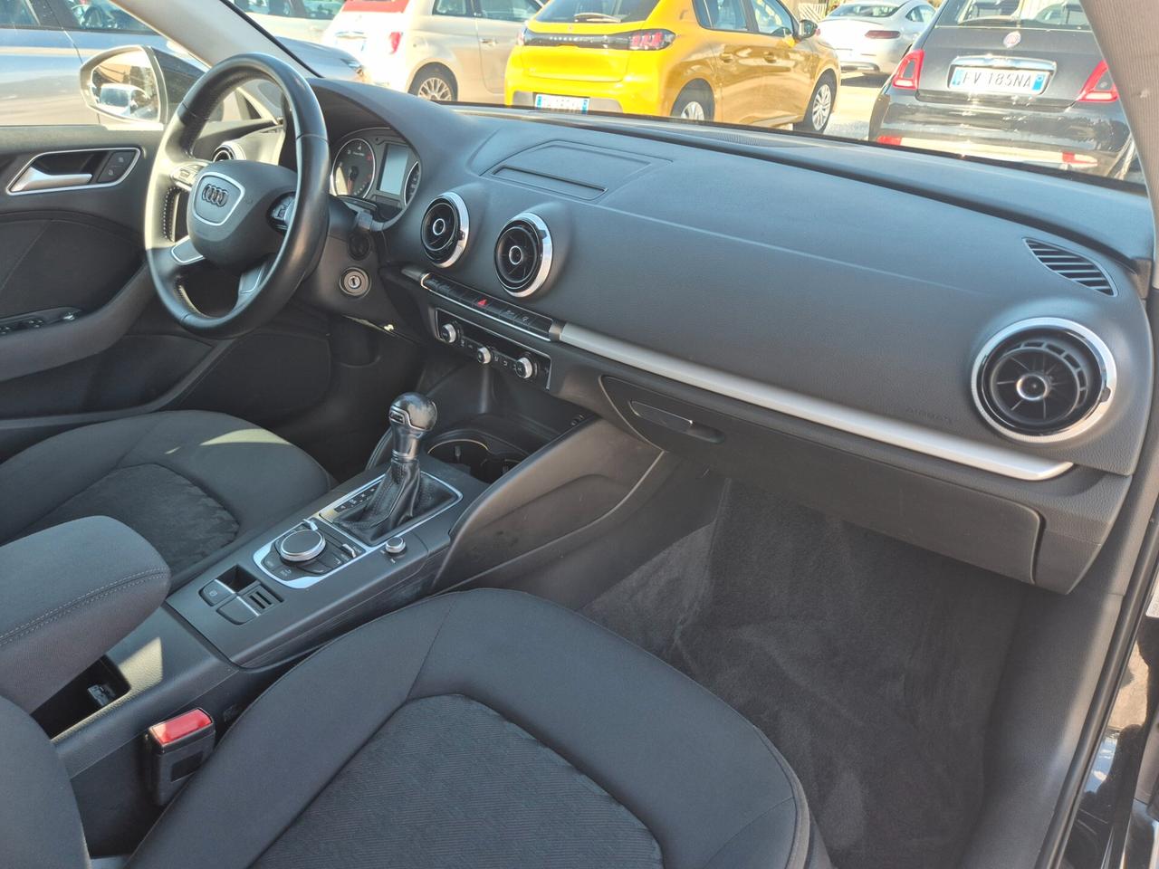 Audi A3 1.6 TDI ultra Attraction S-TRONIC