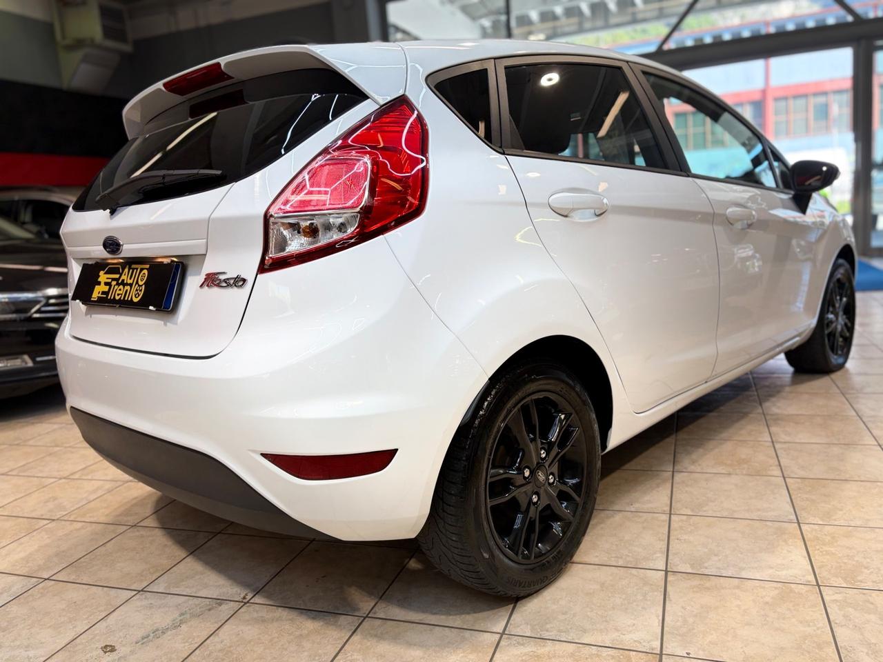 Ford Fiesta 1.0 82CV 5 porte Black & White Edition