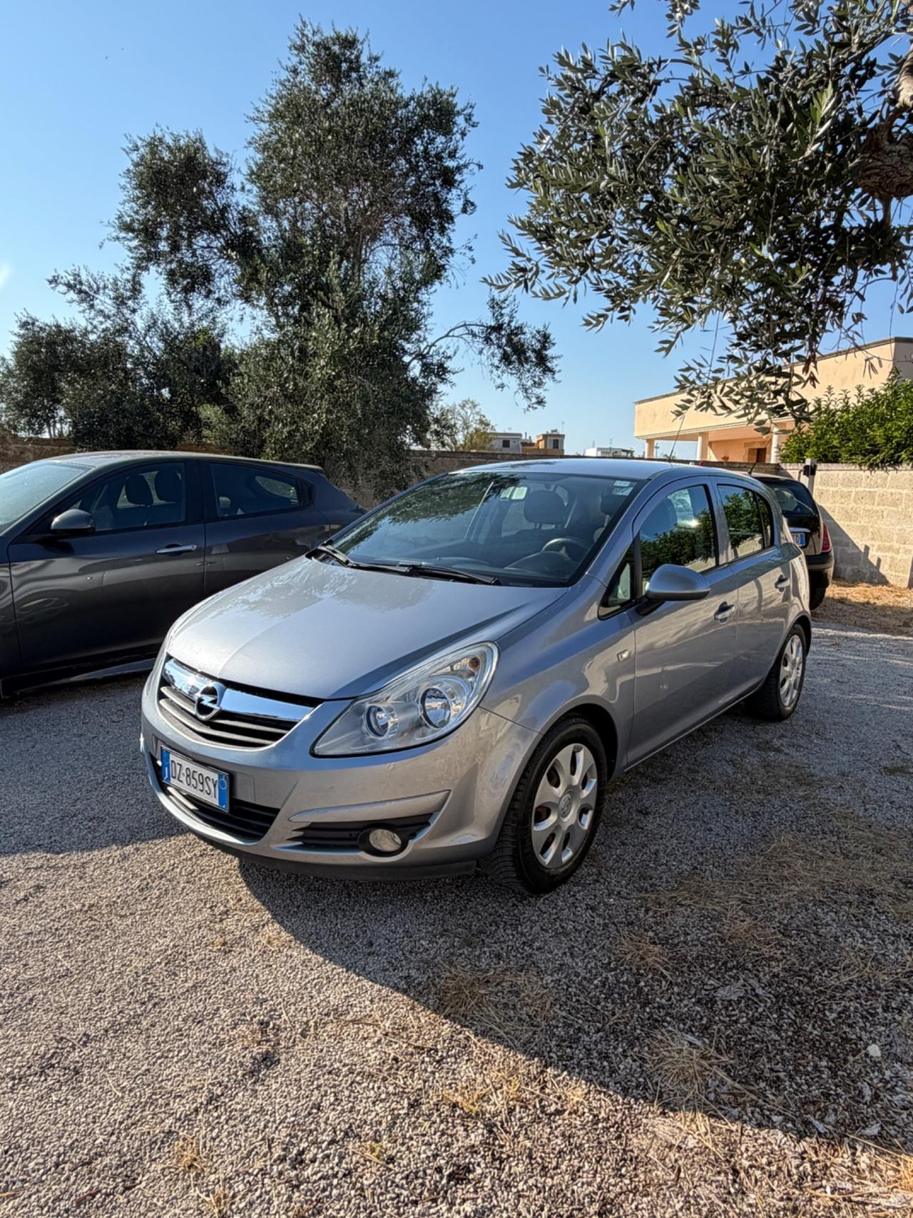 Opel Corsa 1.0 12V 5 porte Enjoy con GPL xfettaaa!!!