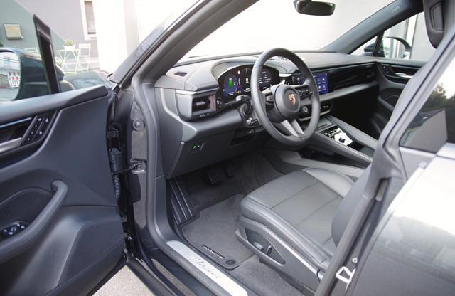 PORSCHE Macan Ev 265KW (360HP)