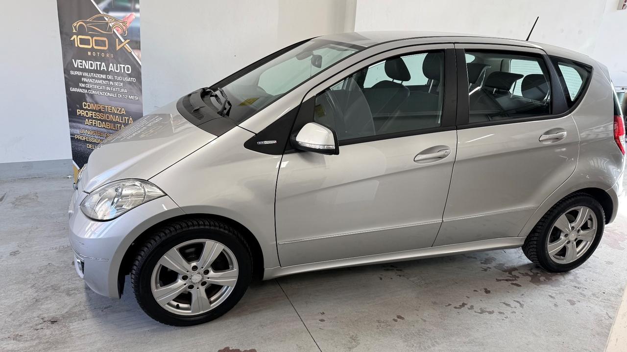 Mercedes-benz A 160 BlueEFFICIENCY Coupé Avantgarde