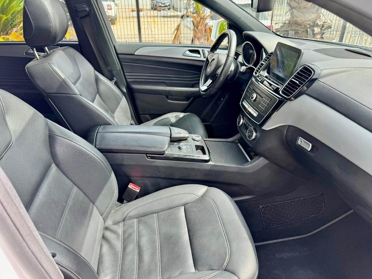 MERCEDES-BENZ GLE 350 d 4MATIC COUPE (PERMUTO)
