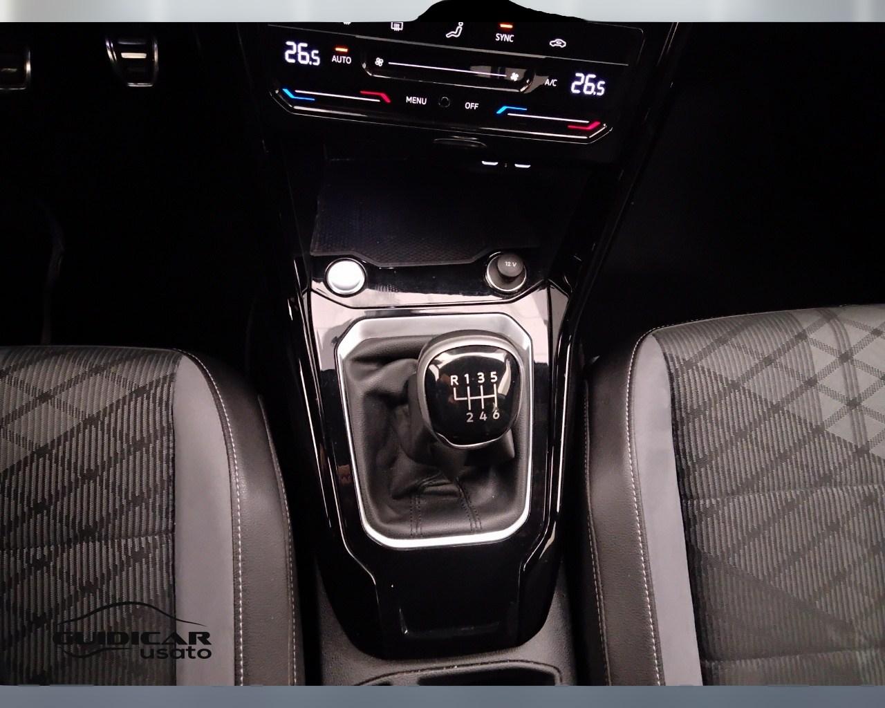 VOLKSWAGEN T-Roc I 2022 - T-Roc 2.0 tdi R-Line 115cv