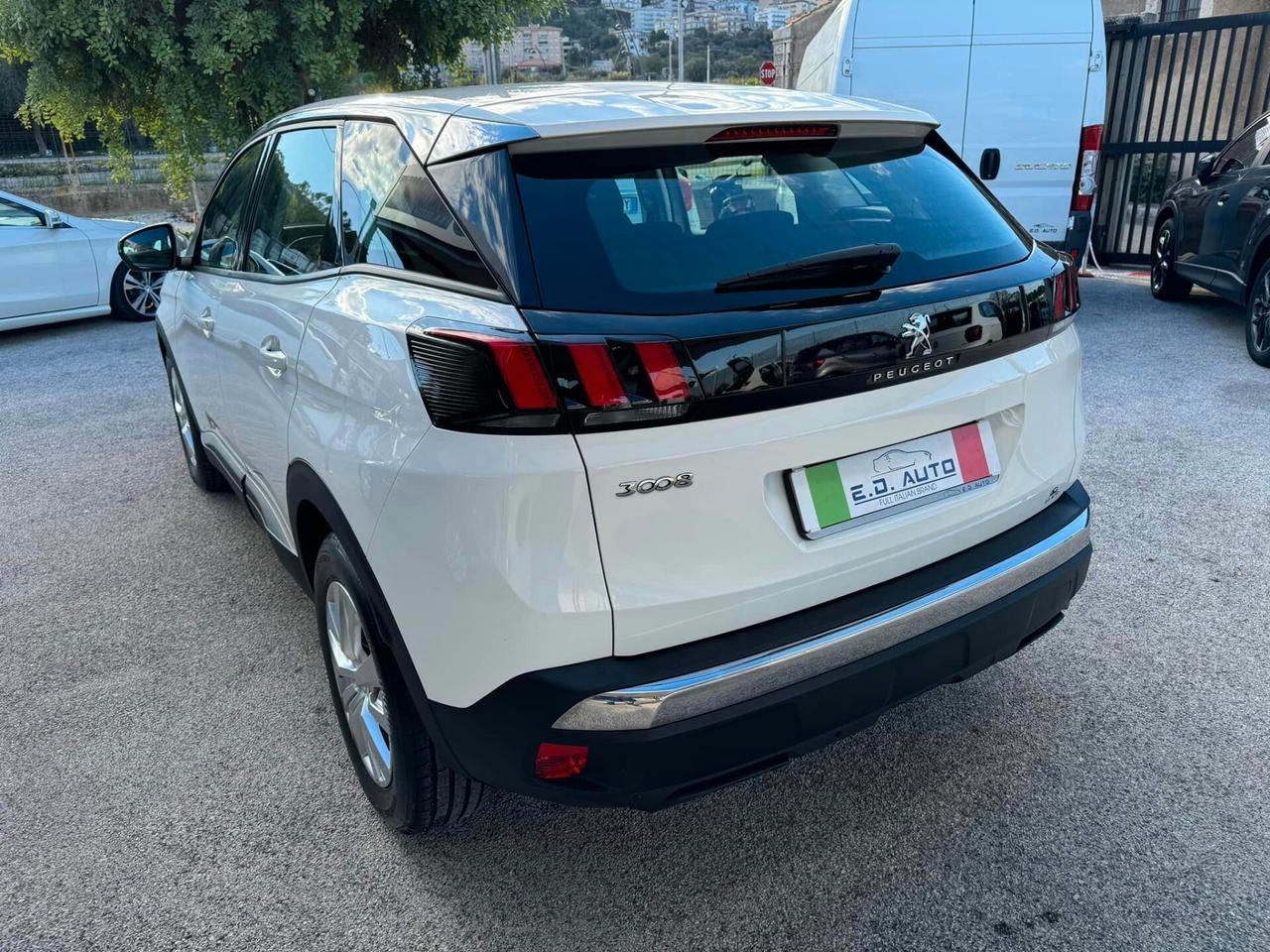 PEUGEOT 3008 1600 16V BLUE HDI 120CV