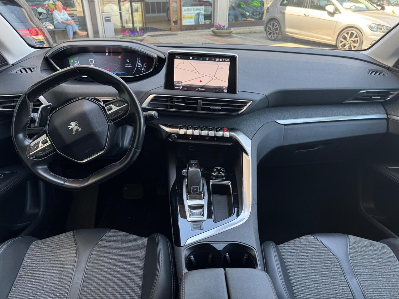 Peugeot 3008 BlueHDi 130 S&S EAT8 Allure