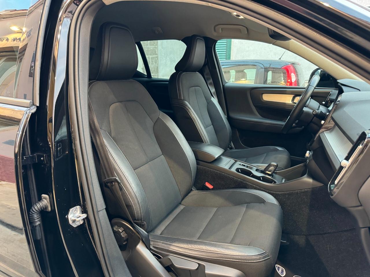 VOLVO XC40 GEARTRONIC AWD D3 2.0 150CV PELLE NAVI ANNO 2019