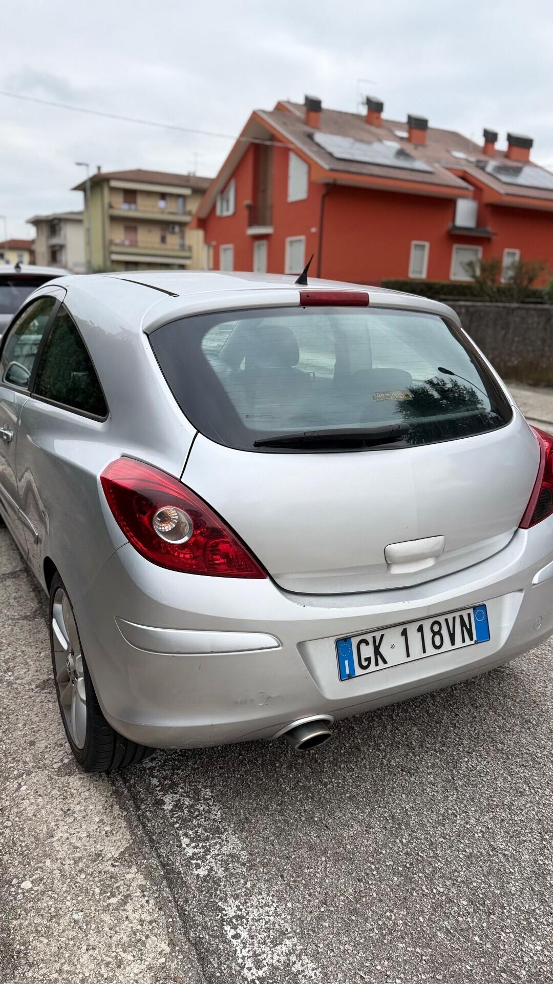 Opel Corsa 1.3 CDTI 75CV 3 porte adatta a neopatentati