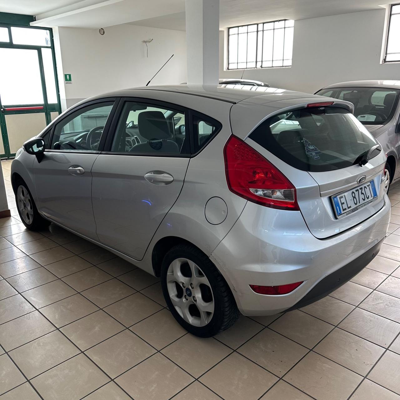 Ford Fiesta 1.4 TDCi 5p. Titanium